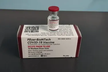 Volta Redonda retoma vacinação contra a Covid para crianças de 6 meses a 4 anos