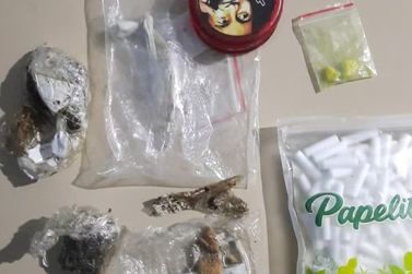 Policial civil de SP é encontrado com drogas em hostel na Ilha Grande, em Angra
