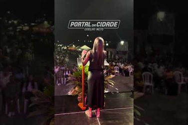 Louva Coelho Neto re&uacute;ne evang&eacute;licos em noite de prega&ccedil;&atilde;o com Raquel Lima