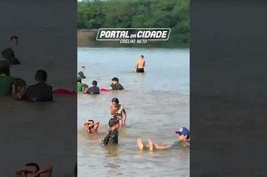 Com sensa&ccedil;&atilde;o t&eacute;rmica de 38&deg;C, coelhonetenses lotam &ldquo;prainha&rdquo; para se refrescar