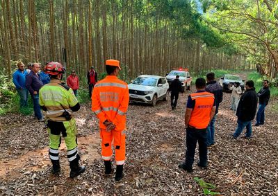 Sirene acionada orientou 12 pessoas a seguir rotas de fuga at&eacute; pontos de encontro e deslocamento levou cerca de 10 minutos