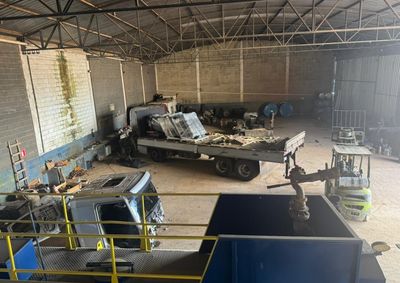 A&ccedil;&atilde;o teve in&iacute;cio ap&oacute;s rastreamento de ve&iacute;culo furtado e resultou na apreens&atilde;o de caminh&otilde;es, componentes automotivos e equipamentos