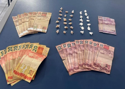 Abordagem no bairro Sete de Setembro terminou com apreens&atilde;o de crack, coca&iacute;na e dinheiro em a&ccedil;&atilde;o contra o com&eacute;rcio de entorpecentes