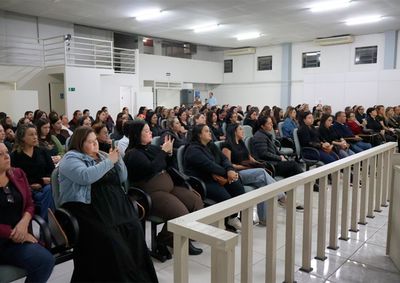 Projeto regulamenta no munic&iacute;pio a Lei Federal n&ordm; 15.326/2026 e atende antiga reivindica&ccedil;&atilde;o da categoria; profissionais acompanharam a vota&ccedil;&atilde;o em plen&aacute;rio