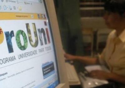 Estudantes de Andradas podem concorrer a bolsas integrais e parciais em institui&ccedil;&otilde;es privadas de ensino superior