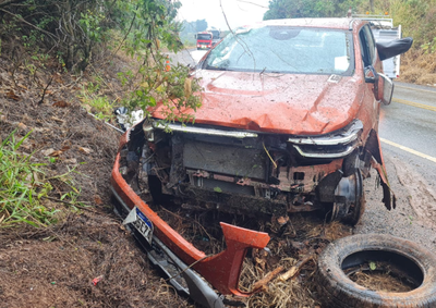 Motorista de 19 anos sofreu ferimentos leves e recebeu atendimento no local