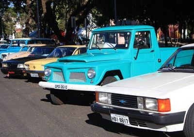 Evento na Pra&ccedil;a Dr. Alcides Mosconi deve reunir cerca de 250 ve&iacute;culos e com m&uacute;sica ao vivo