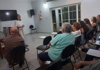 Reuni&atilde;o promovida pela Vigil&acirc;ncia em Sa&uacute;de tratou de procedimentos diante de suspeitas da doen&ccedil;a e do atendimento a animais de diferentes portes