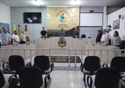 Parlamentares da situa&ccedil;&atilde;o e da oposi&ccedil;&atilde;o cobram informa&ccedil;&otilde;es sobre a transfer&ecirc;ncia da administra&ccedil;&atilde;o e defendem acompanhamento do novo modelo de gest&atilde;o