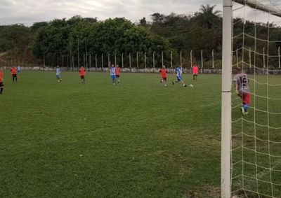 Quatro partidas realizadas no &uacute;ltimo domingo definiram os confrontos das quartas de final