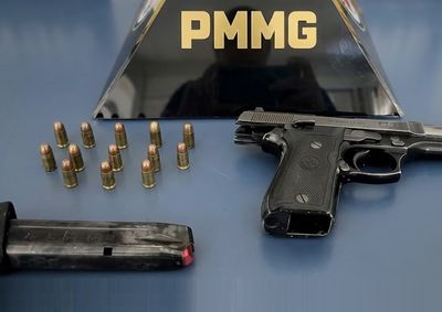 Pol&iacute;cia Militar encontrou pistola calibre .380, carregador e 13 muni&ccedil;&otilde;es durante ocorr&ecirc;ncia na Vila Mosconi
