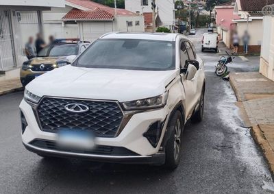 Motociclista foi encaminhado para atendimento m&eacute;dico com suspeita de uma les&atilde;o no bra&ccedil;o