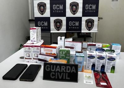 Suspeitos foram abordados pela GCM na Alameda Lucas Nogueira Garcez ap&oacute;s alerta sobre furto em farm&aacute;cia 