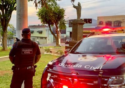 Suspeito foi achado escondido nos fundos da casa e, segundo a GCM, tentou se passar pelo pr&oacute;prio irm&atilde;o
