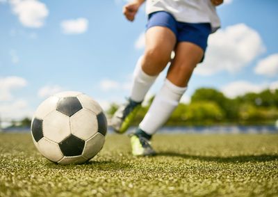 Finais aconteceram no Campo do Alvin&oacute;polis e reuniram jovens atletas em quatro categorias