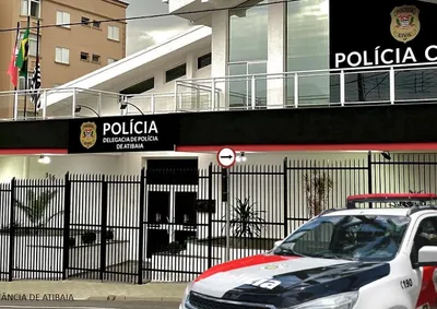 Homem abriu o z&iacute;per da roupa e assediou a mulher enquanto os dois estavam dentro do transporte p&uacute;blico