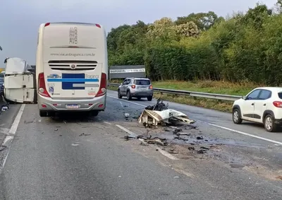 O acidente aconteceu por volta das 6h34, no km 58, sentido S&atilde;o Paulo