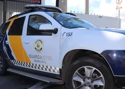 Suspeito foi encontrado pela GCM na madrugada desta sexta-feira (25), ap&oacute;s ser visto pelas c&acirc;meras de monitoramento; 