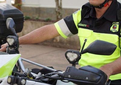 Capacita&ccedil;&atilde;o re&uacute;ne 25 profissionais e aborda legisla&ccedil;&atilde;o, fiscaliza&ccedil;&atilde;o e organiza&ccedil;&atilde;o do tr&acirc;nsito
