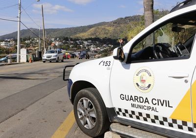 Ocorr&ecirc;ncias foram registradas nos bairros Caetetuba e Jardim Imperial e na avenida Lucas Nogueira Garcez, entre s&aacute;bado (17) e domingo (18)