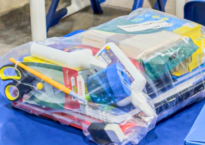 Materiais foram distribu&iacute;dos a estudantes da Educa&ccedil;&atilde;o Infantil e do Ensino Fundamental para uso durante o ano letivo