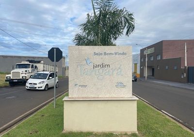 Segundo a PM, mandado judicial foi confirmado ap&oacute;s abordagem, durante patrulhamento no Jardim Tangar&aacute;