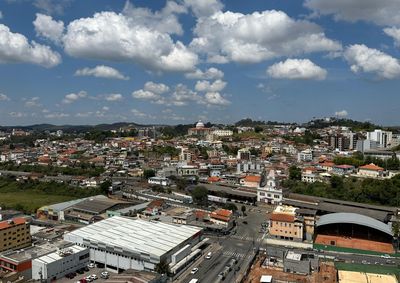 Confira como fica o tempo em Barbacena entre segunda e domingo, incluindo os dias da Exposi&ccedil;&atilde;o Agropecu&aacute;ria.