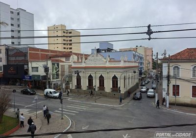 Temperaturas devem variar entre 11&deg;C e 22&deg;C at&eacute; domingo, com predom&iacute;nio de muitas nuvens e baixa chance de chuva.