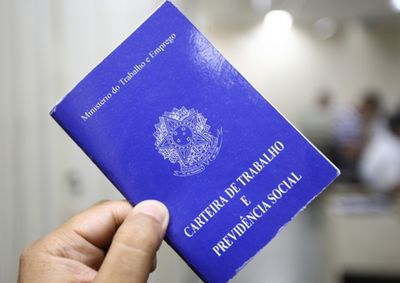 Oportunidades contemplam setores como constru&ccedil;&atilde;o civil, produ&ccedil;&atilde;o, servi&ccedil;os e manuten&ccedil;&atilde;o, com sal&aacute;rios que chegam a R$ 4,4 mil. 