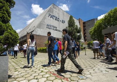 Iniciativa prev&ecirc; mil bolsas com aux&iacute;lio mensal de R$ 1.140; primeiro edital j&aacute; est&aacute; dispon&iacute;vel
