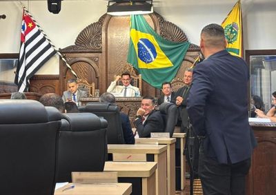 Junior Lokadora solicitou tempo para analisar emenda e projeto que reorganiza a estrutura da Prefeitura n&atilde;o chegou a ser votado