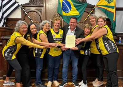 Projeto de v&ocirc;lei para a terceira idade em Bauru acumula 70 vit&oacute;rias em 78 partidas disputadas