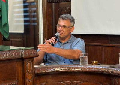 E abre prazo para defesa se manifestar sobre novos pedidos do denunciante