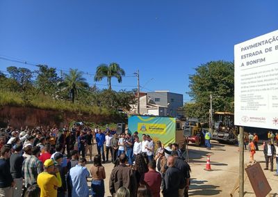 Cerim&ocirc;nia reuniu autoridades, moradores e representantes da Avabrum; interven&ccedil;&atilde;o &eacute; financiada com recursos do Acordo de Repara&ccedil;&atilde;o