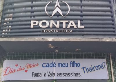 Parentes afirmam que, al&eacute;m do luto, enfrentam dificuldades ap&oacute;s registro de den&uacute;ncia relacionado a protesto realizado