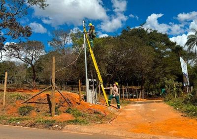 A&ccedil;&atilde;o conjunta da Prefeitura, &oacute;rg&atilde;os p&uacute;blicos e for&ccedil;as de seguran&ccedil;a interrompeu interven&ccedil;&otilde;es em terreno pr&oacute;ximo ao Cemit&eacute;rio Municipal