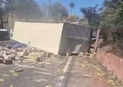 Acidente aconteceu na altura do km 527, em Brumadinho e o tr&aacute;fego s&oacute; foi liberado horas depois