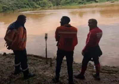Trabalhos do Corpo de Bombeiros e da Defesa Civil seguem nesta ter&ccedil;a-feira ap&oacute;s desaparecimento registrado no &uacute;ltimo domingo