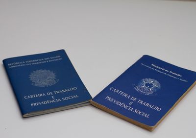 Encaminhamentos s&atilde;o limitados e s&atilde;o realizados por ordem de chegada na sede do Sine