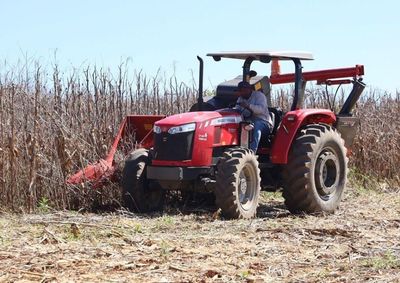 Novos pedidos para utiliza&ccedil;&atilde;o de m&aacute;quinas e implementos agr&iacute;colas ficar&atilde;o suspensos at&eacute; janeiro de 2027