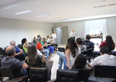 A forma&ccedil;&atilde;o &eacute; voltada para as pessoas que querem aprofundar seus conhecimentos sobre a B&iacute;blia e a Doutrina da Igreja