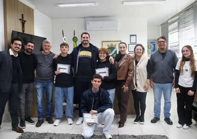 Programa em parceria com o Col&eacute;gio Unifebe promove imers&atilde;o cultural, troca de experi&ecirc;ncias e fortalecimento dos la&ccedil;os entre Brusque e Karlsruhe 