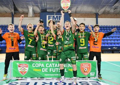 Equipe venceu a JV Sports por 3 a 2 na decis&atilde;o da Copa Catarinense S&eacute;rie Ouro e disputar&aacute; a Supercopa Am&eacute;rica de Futsal