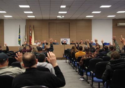 Acordo aprovado em assembleia prev&ecirc; aumento para toda a categoria e pagamento retroativo a maio