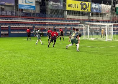 Competi&ccedil;&otilde;es seguem nesta quinta-feira com quartas de final, semifinais e disputas classificat&oacute;rias