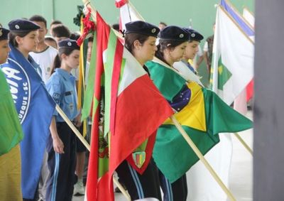 Minist&eacute;rio P&uacute;blico sustenta que fun&ccedil;&otilde;es exercidas deveriam ser ocupadas por servidores concursados