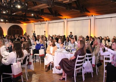 Evento promovido pelo N&uacute;cleo de Mulheres Empres&aacute;rias da ACIBr contou com a palestra da diretora criativa da WJ Acess&oacute;rios, Jussara Caetano dos Santos