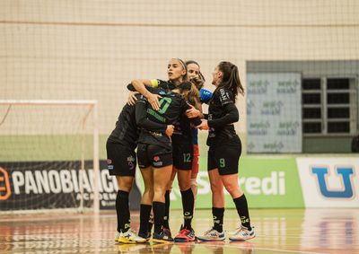 Em uma partida equilibrada e de poucas chances claras, a equipe brusquense mostrou paci&ecirc;ncia e persist&ecirc;ncia para superar a forte marca&ccedil;&atilde;o advers&aacute;ria