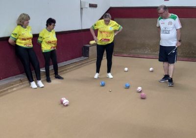 Limoeiro e S&atilde;o Jo&atilde;o avan&ccedil;aram de fase na bocha feminina, enquanto S&atilde;o Luiz venceu no handebol