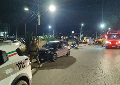 Acidente ocorreu na noite de sexta-feira (25)